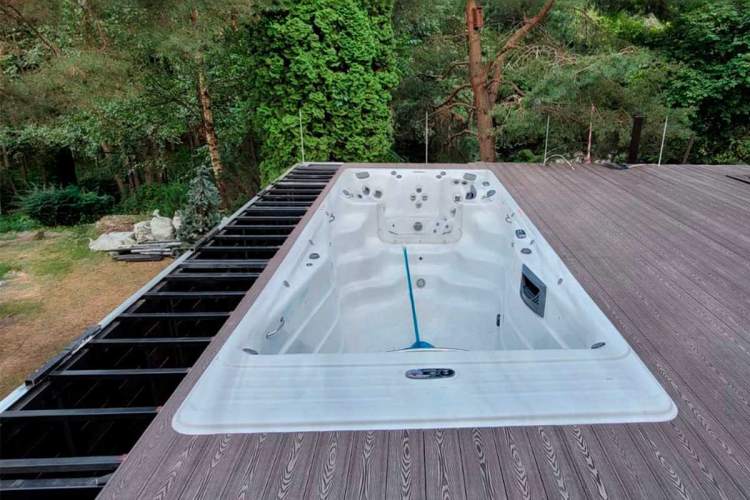 Палубная доска полнотелая из ДПК марки HOLZHOF Solid, 150*18-6