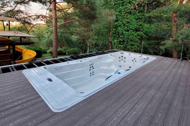 Палубная доска полнотелая из ДПК марки HOLZHOF Solid, 150*18-7