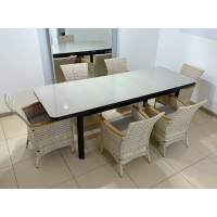 LUDWIG + AMELIA обеденный комплект бежевого цвета