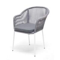 "Лион" стул плетеный из роупа, каркас из стали белый муар, роуп светло-серый круглый, ткань светло-серая