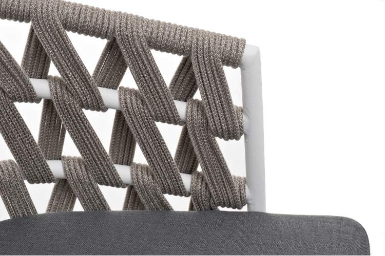 "Диего" стул плетеный из роупа, каркас из стали белый муар, роуп серый меланж круглый, ткань серая 017-6