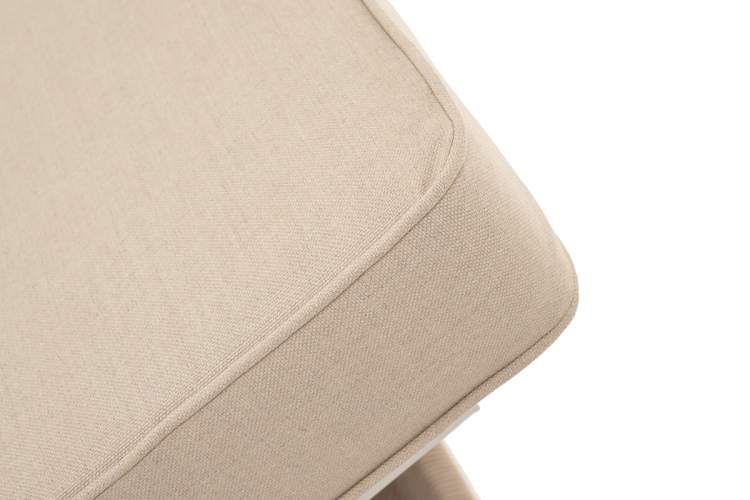 "Ривьера" шезлонг плетеный из роупа, каркас алюминий белый муар, роуп бежевый круглый, ткань бежевая 052-6