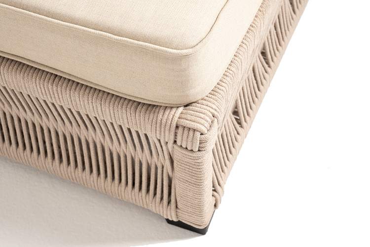 "Ривьера" шезлонг плетеный из роупа, каркас алюминий белый муар, роуп бежевый круглый, ткань бежевая 052-7