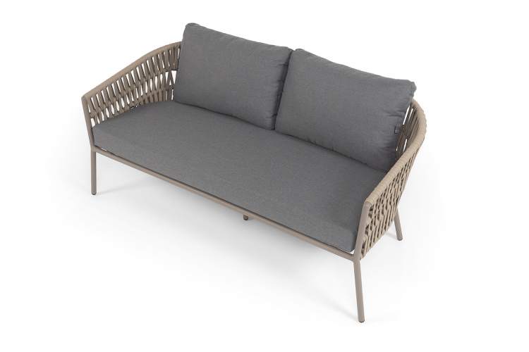 "Комо" диван 2-местный плетеный из роупа, каркас алюминий бежево-серый (RAL7006) муар, роуп серо-коричневый 23мм, ткань темно-серая 027-3