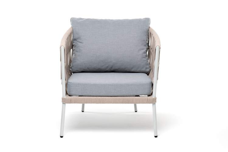 "Диего" кресло плетеное из роупа, каркас алюминий светло-серый (RAL7035) муар, роуп бежевый круглый, ткань светло-серая-1