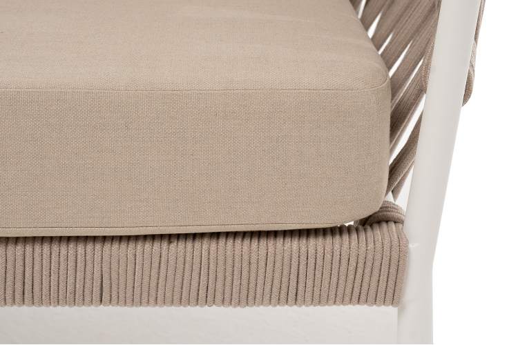 "Диего" диван 2-местный плетеный из роупа, каркас алюминий белый муар, роуп бежевый круглый, ткань бежевая 035-6