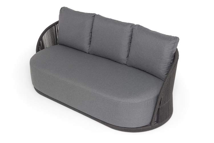 "Монтелла" диван 3-местный плетеный из роупа, каркас алюминий темно-серый (RAL7024) муар, роуп темно-серый круглый, ткань темно-серая 027-3