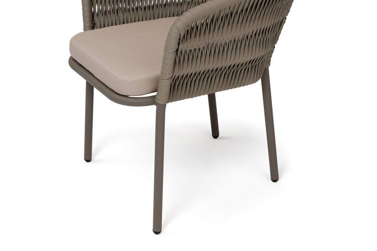 "Бордо" стул плетеный из роупа (колос), каркас алюминий серый (RAL7022) муар, роуп серый 15мм, ткань темно-серая 027-3