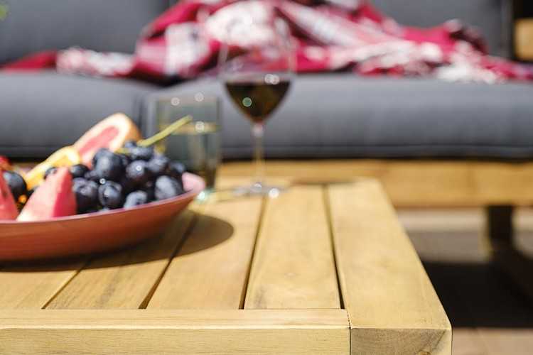 Кофейный стол из акации BOOKA Joygarden-9