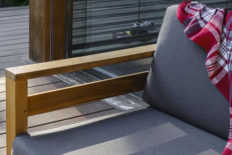 Диванный комплект из акации BOOKA с кофейным столом Joygarden-5