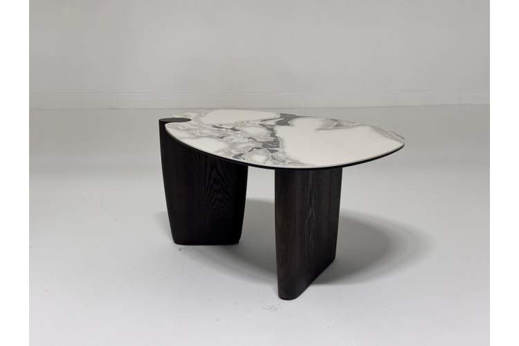 Стол кофейный DAG FENDI WHITE керамика на стекле/массив/ МДФ, облицованный дубовым шпоном ®DISAUR-3