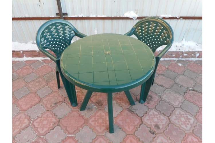 Комплект мебели из пластика круглый стол Таволи + 2 кресла барселона