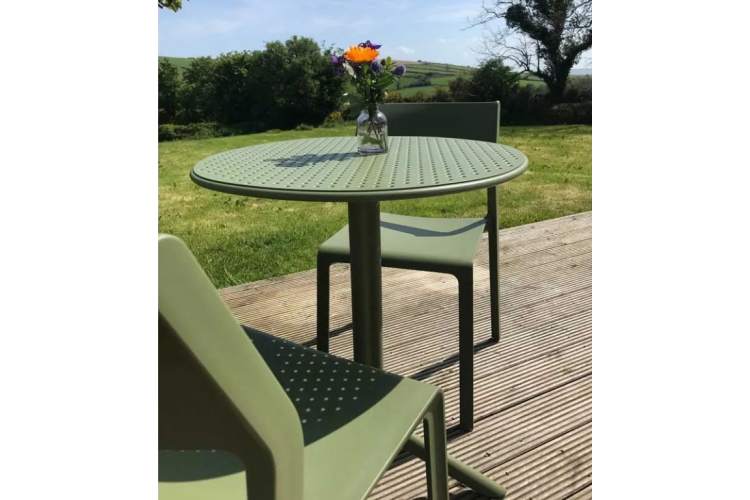 Стул пластиковый Trill Bistrot Nardi агава-8