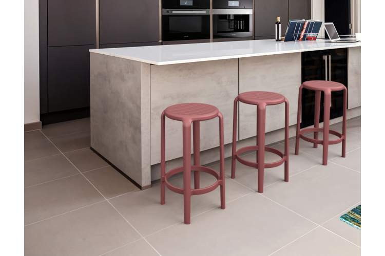 Табурет пластиковый полубарный Tom Bar 65 Siesta Contract марсала-5