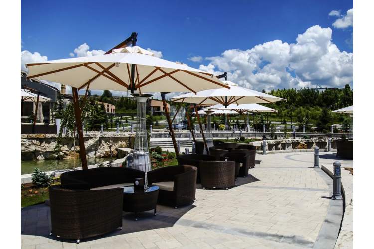 Зонт профессиональный Ø3.5 м Torino Braccio Scolaro имитация ироко, слоновая кость