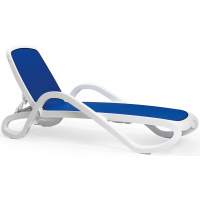 Шезлонг-лежак пластиковый Alfa Nardi белый, синий