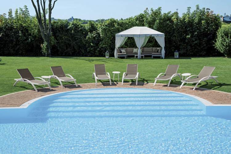 Шезлонг металлический Oliver Felicita белый, тортора-2