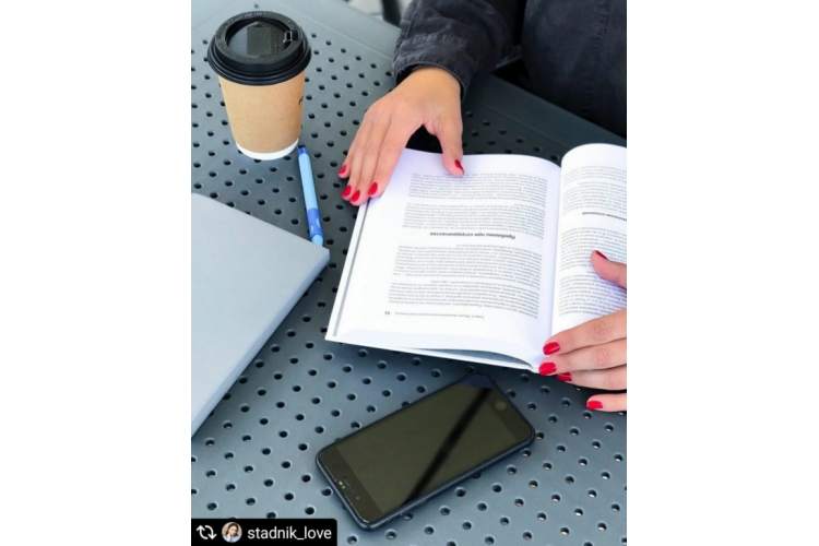 Стол пластиковый Sky Table 80 Siesta Contract темно-серый-7