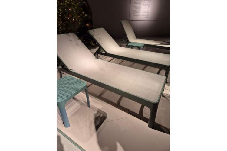 Столик пластиковый журнальный Net Table 40 Nardi мятный-3