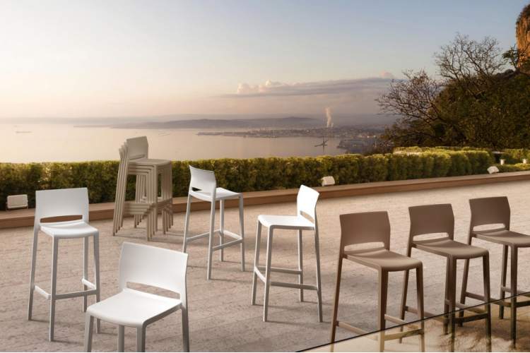 Стул пластиковый полубарный Bakhita 66 Gaber песочный-5