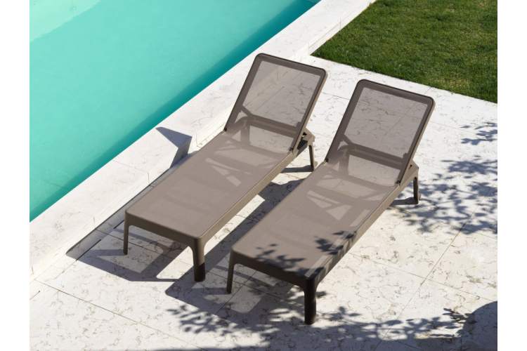 Шезлонг-лежак пластиковый Plano Nardi табак-4