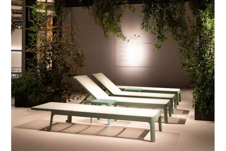 Столик пластиковый журнальный Net Table 40 Nardi мятный-5