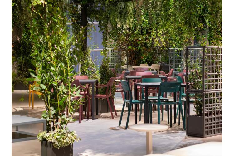 Кресло пластиковое Cassia Nardi бургунди-4