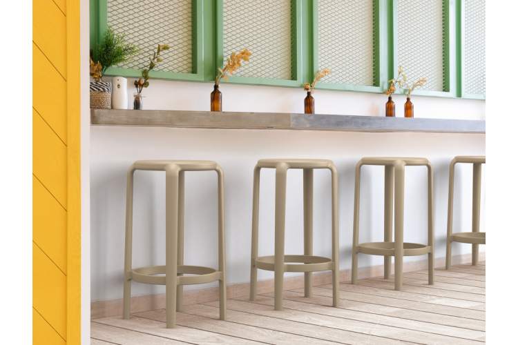 Табурет пластиковый полубарный Tom Bar 65 Siesta Contract бежевый-5