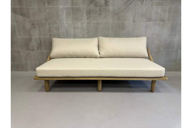 Диван деревянный трехместный с подушками Denmark Tagliamento натуральный, льняной бежевый-3