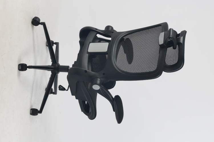 Кресло офисное TopChairs Tactus черная сетка-5