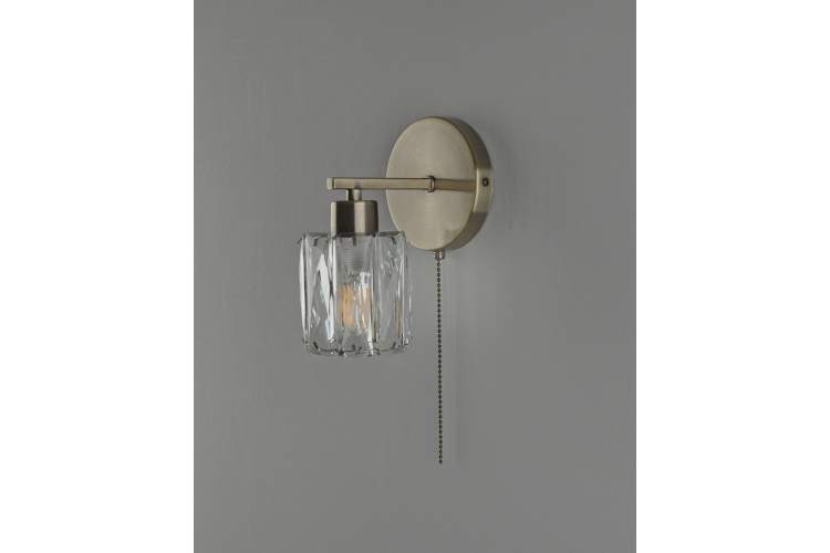 Светильник настенный Moderli V11710-1W Prismique-1