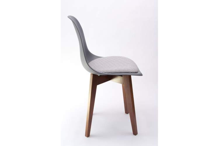 Стол Сканди 120 орех со стульями Сашш орех серый ГЛ-13