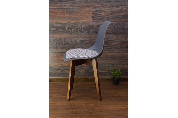 Стол Сканди 120 орех со стульями Сашш орех серый ГЛ-7