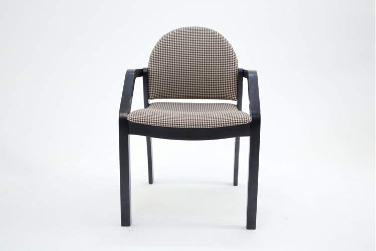 Стул-кресло Джуно 2.0 чёрное дерево/гусиная лапка-1