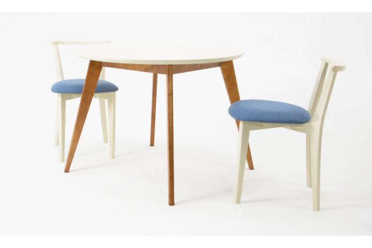 Стол Сканди К 90 орех/слоновая кость со стульями Франк слоновая кость рогожка синий