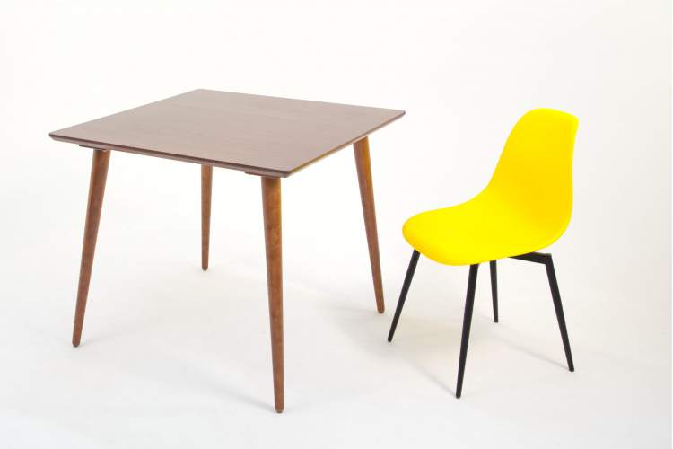 Стул Туссе пластик-10