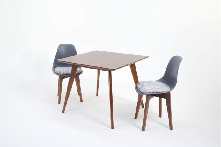 Стол Сканди М 90 орех со стульями Сашш орех серый ГЛ-2